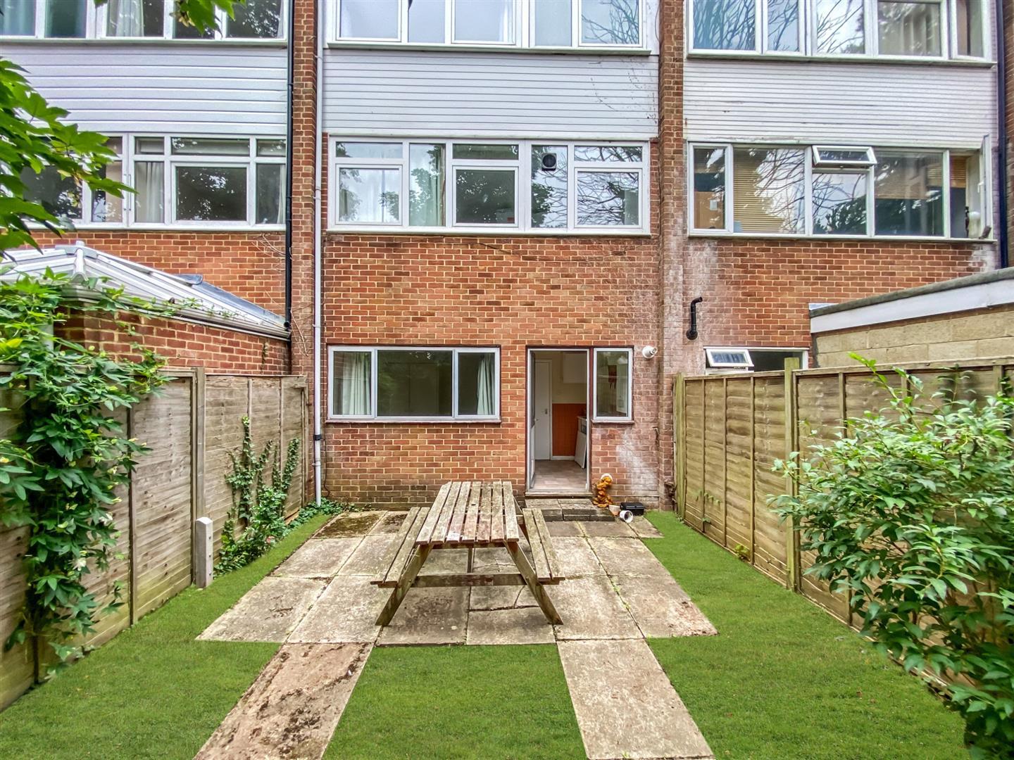 House Horwood Close in Oxford