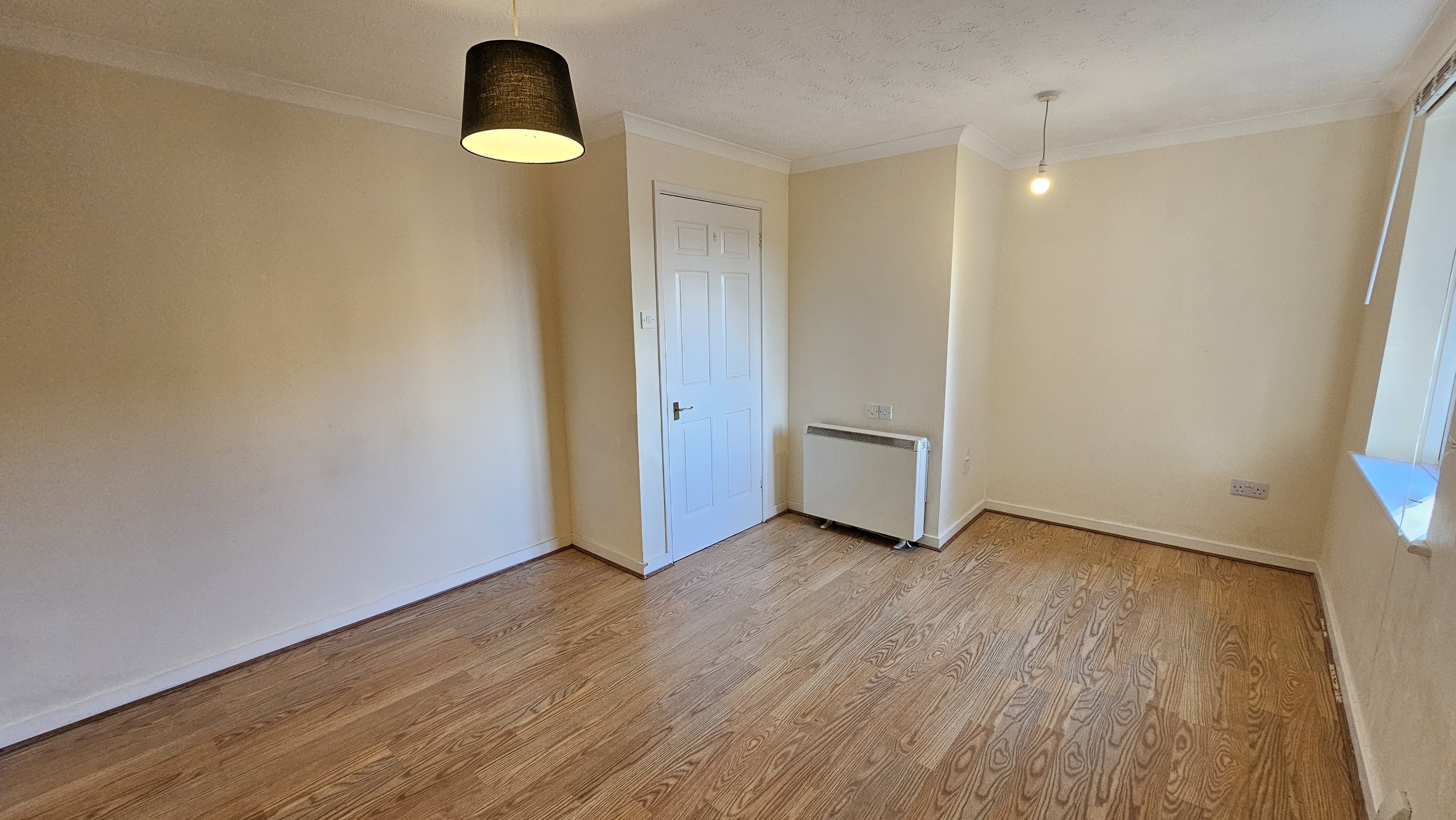 Flat Redcliff Mead Lane in Bristol