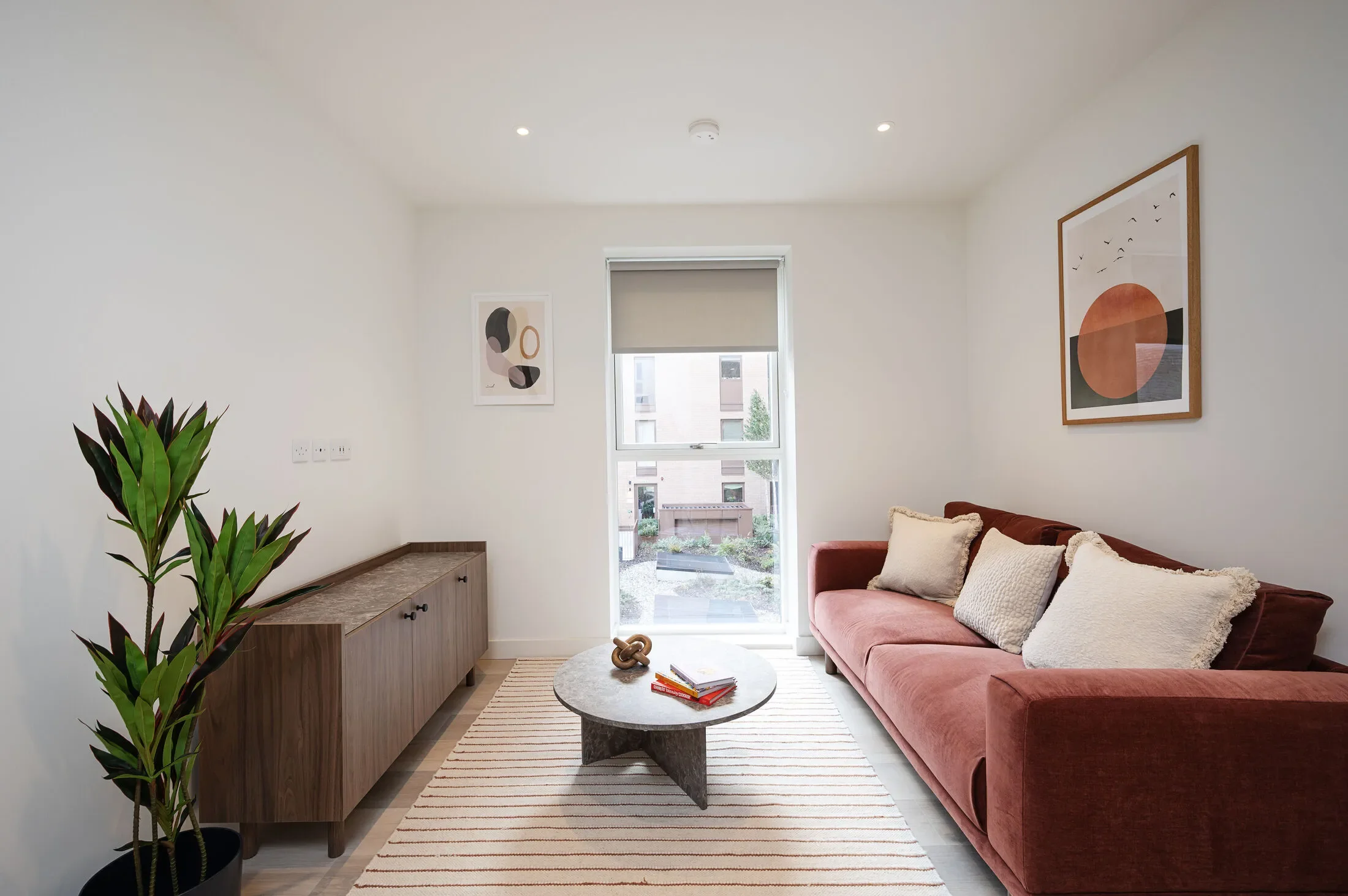 Flat Foundry Court in London