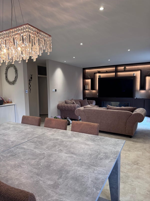 Room Coombe Road in Greater London