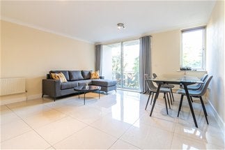 Flat Lodge Road in City of Westminster
