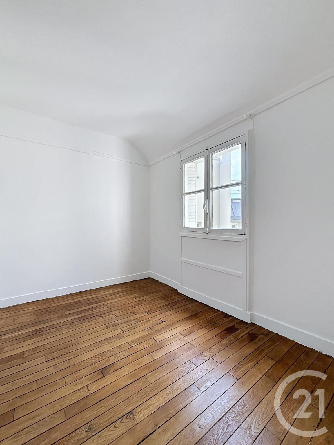 Flat Rue du Capitaine Ferber in Paris