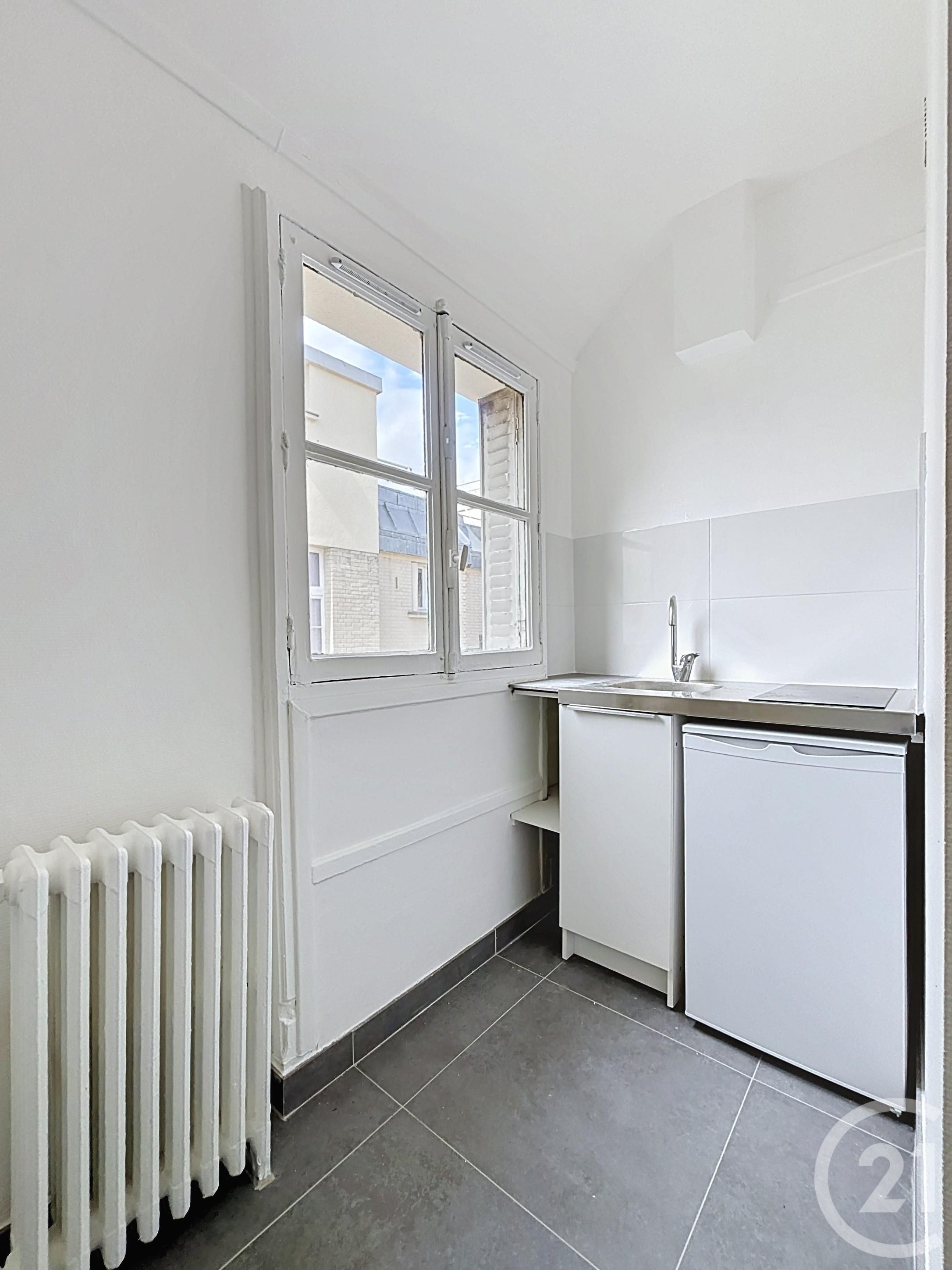 Flat Rue du Capitaine Ferber in Paris