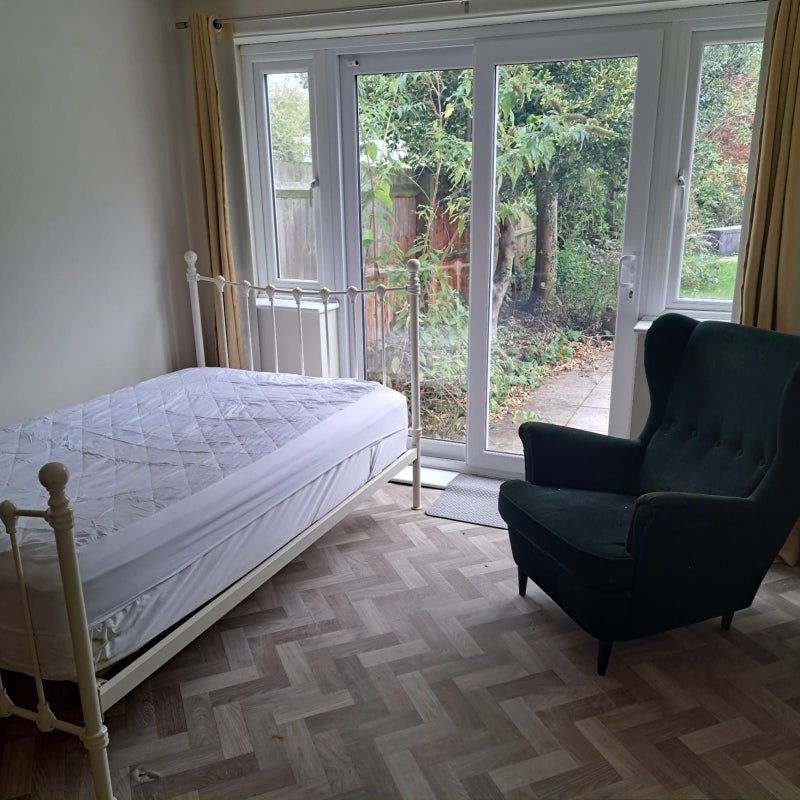 Room Coniston Road in Royal Leamington Spa