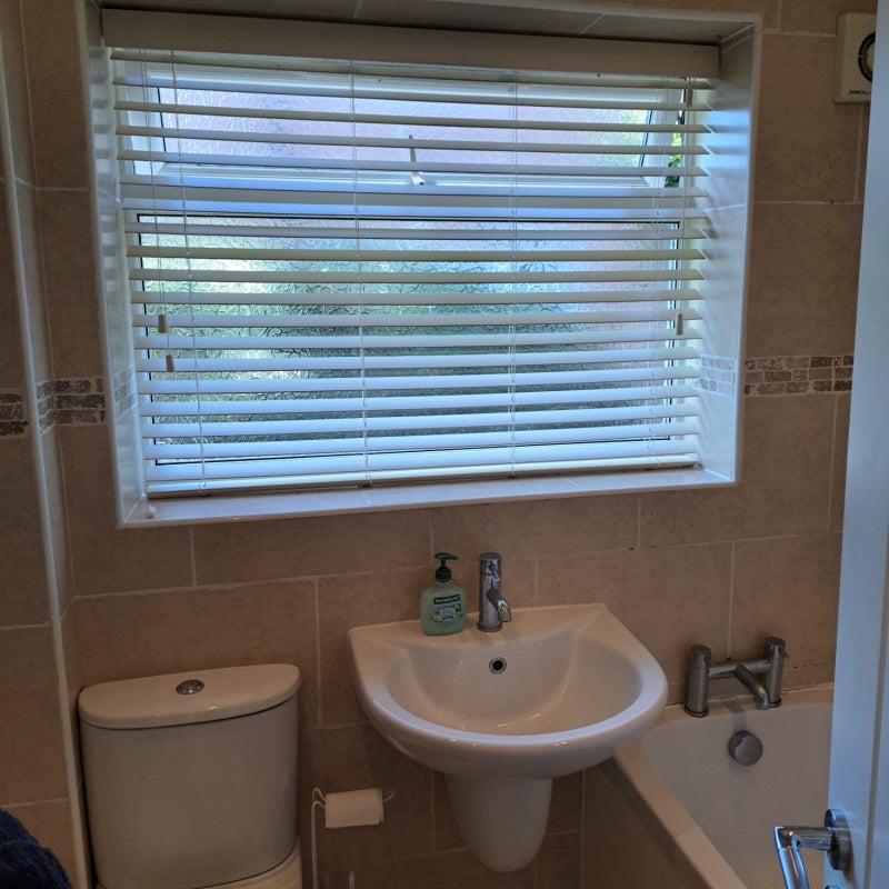 Room Coniston Road in Royal Leamington Spa