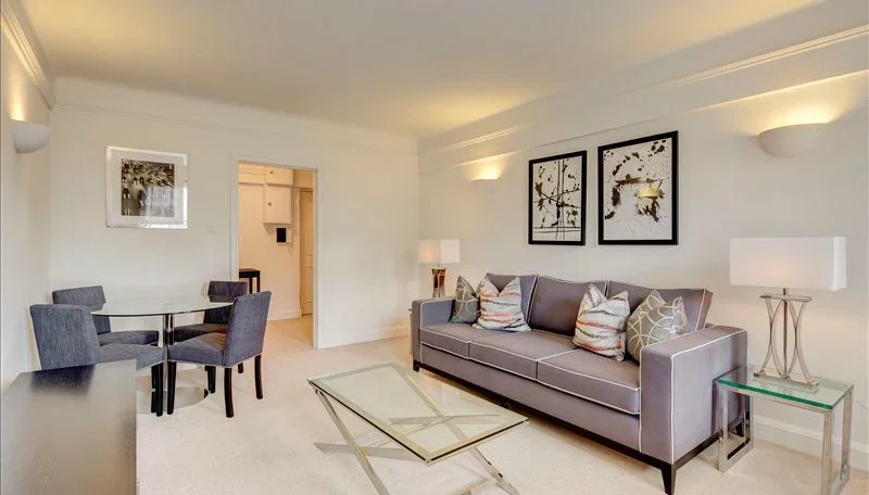 Flat Fulham Road in Greater London