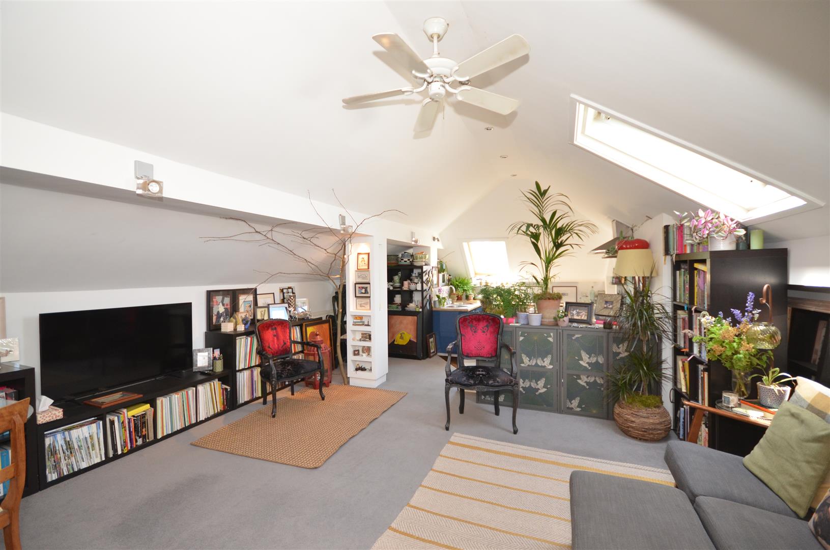 Flat Muswell Hill Broadway in Greater London