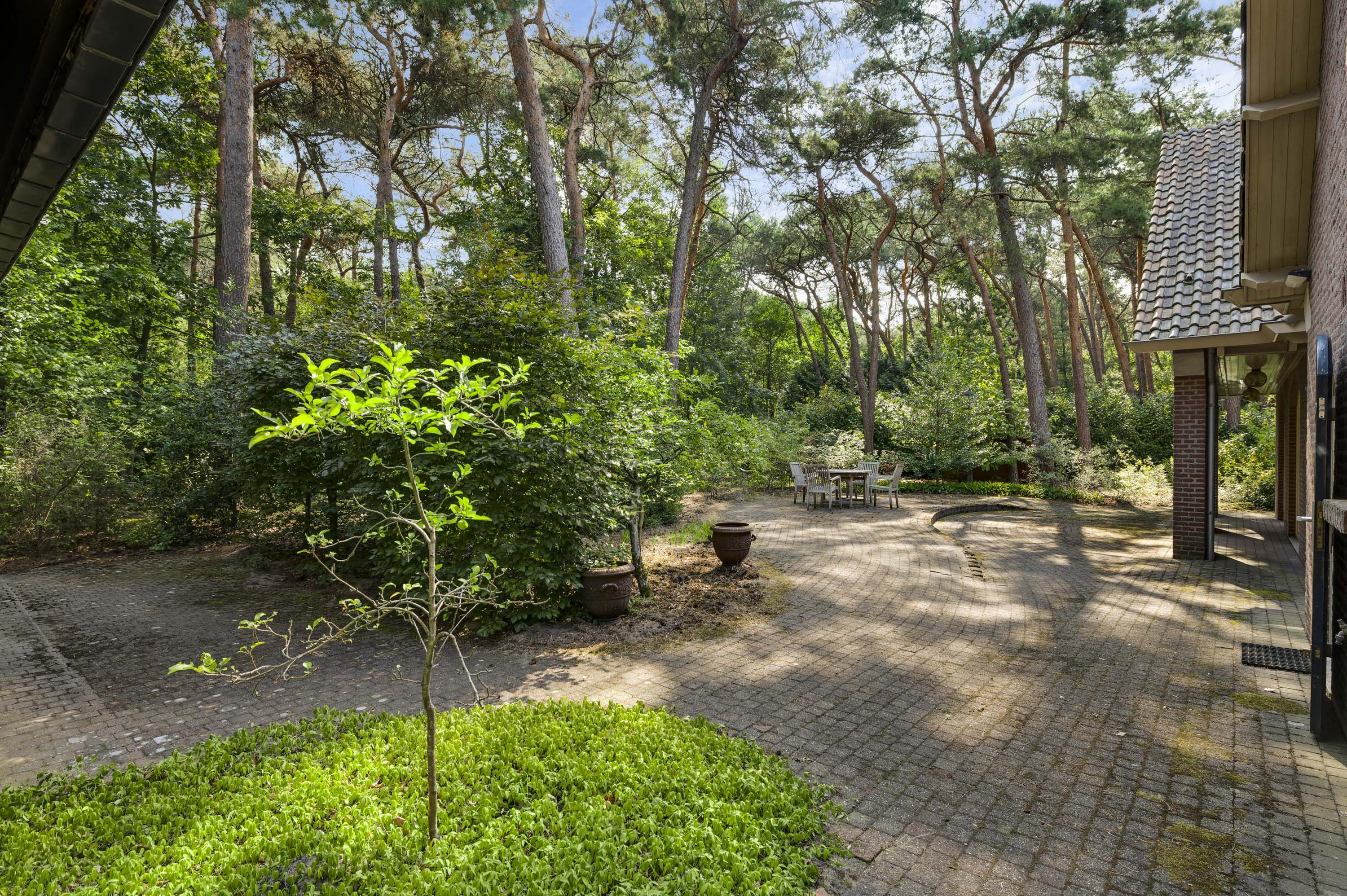 Vrijstaande woning te koop: Valkenlaan 4, Maarheeze