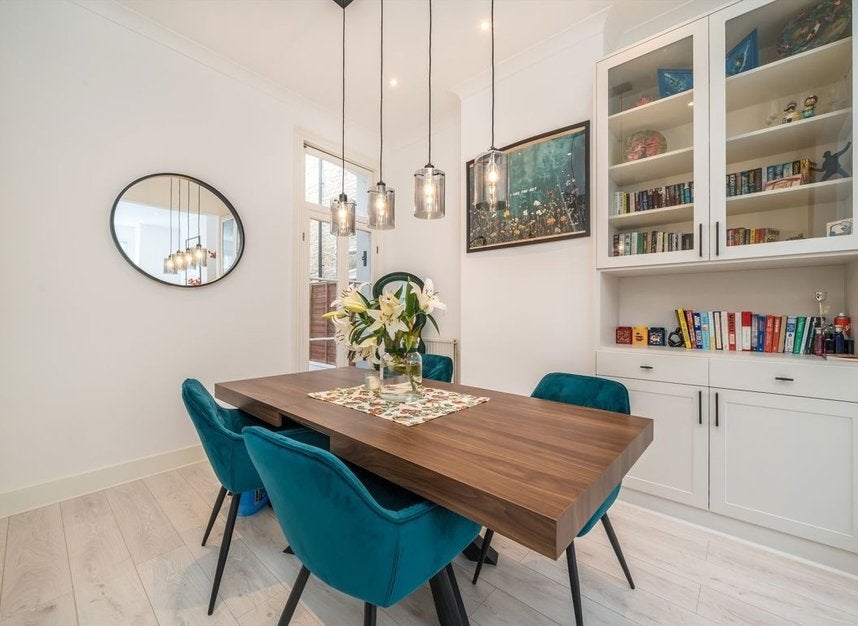 House Saint Alphonsus Road in Greater London