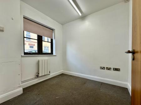 Flat Albert Road in Hinckley and Bosworth