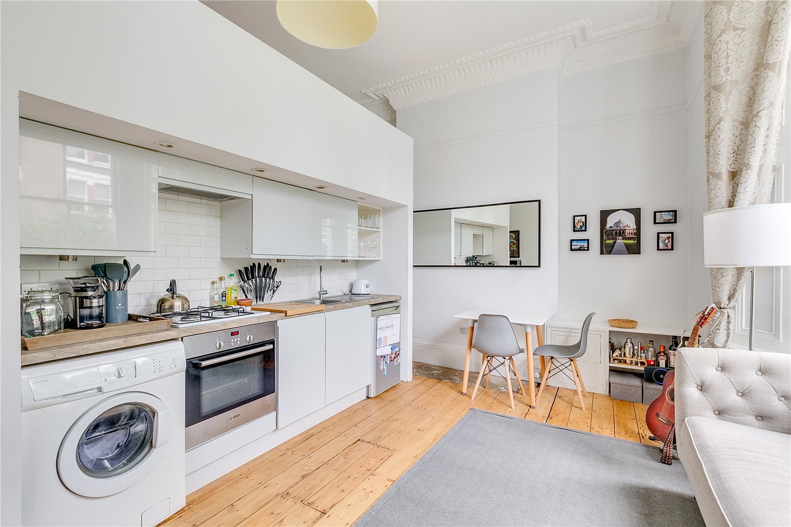 Flat Marylands Road in City of Westminster