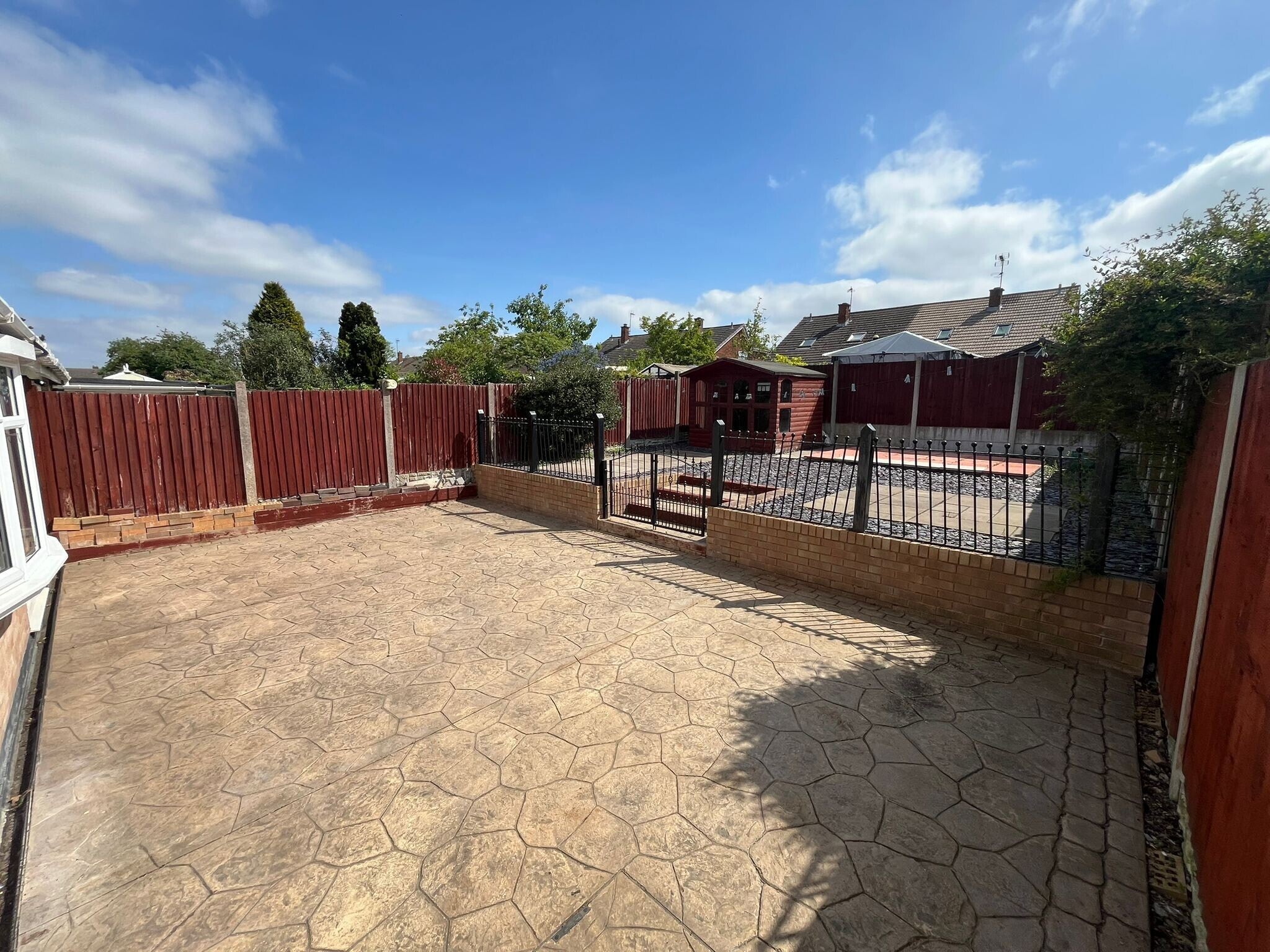 House Bridgnorth Grove in Willenhall