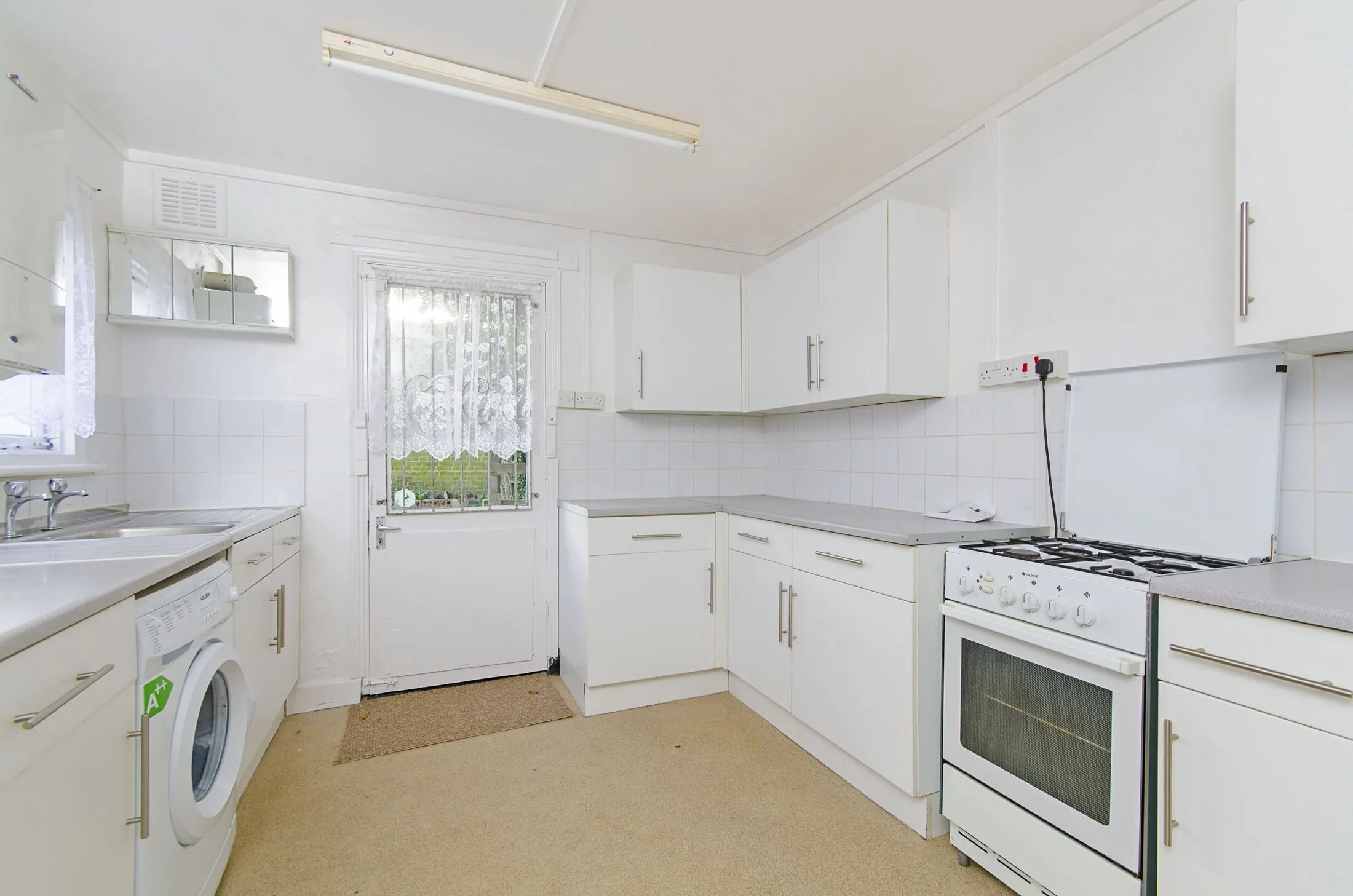 Flat Trent Road in Greater London