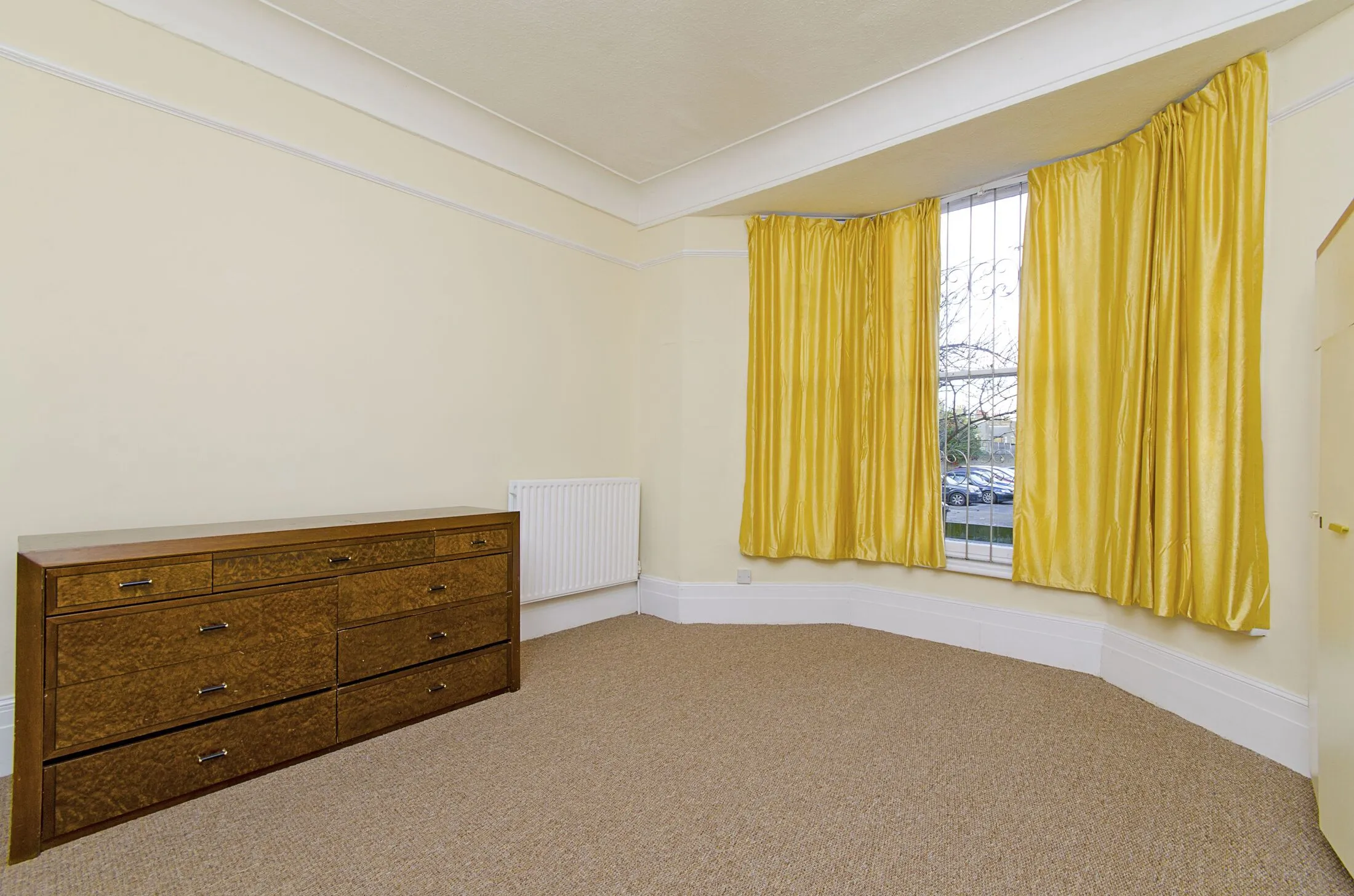 Flat Trent Road in Greater London