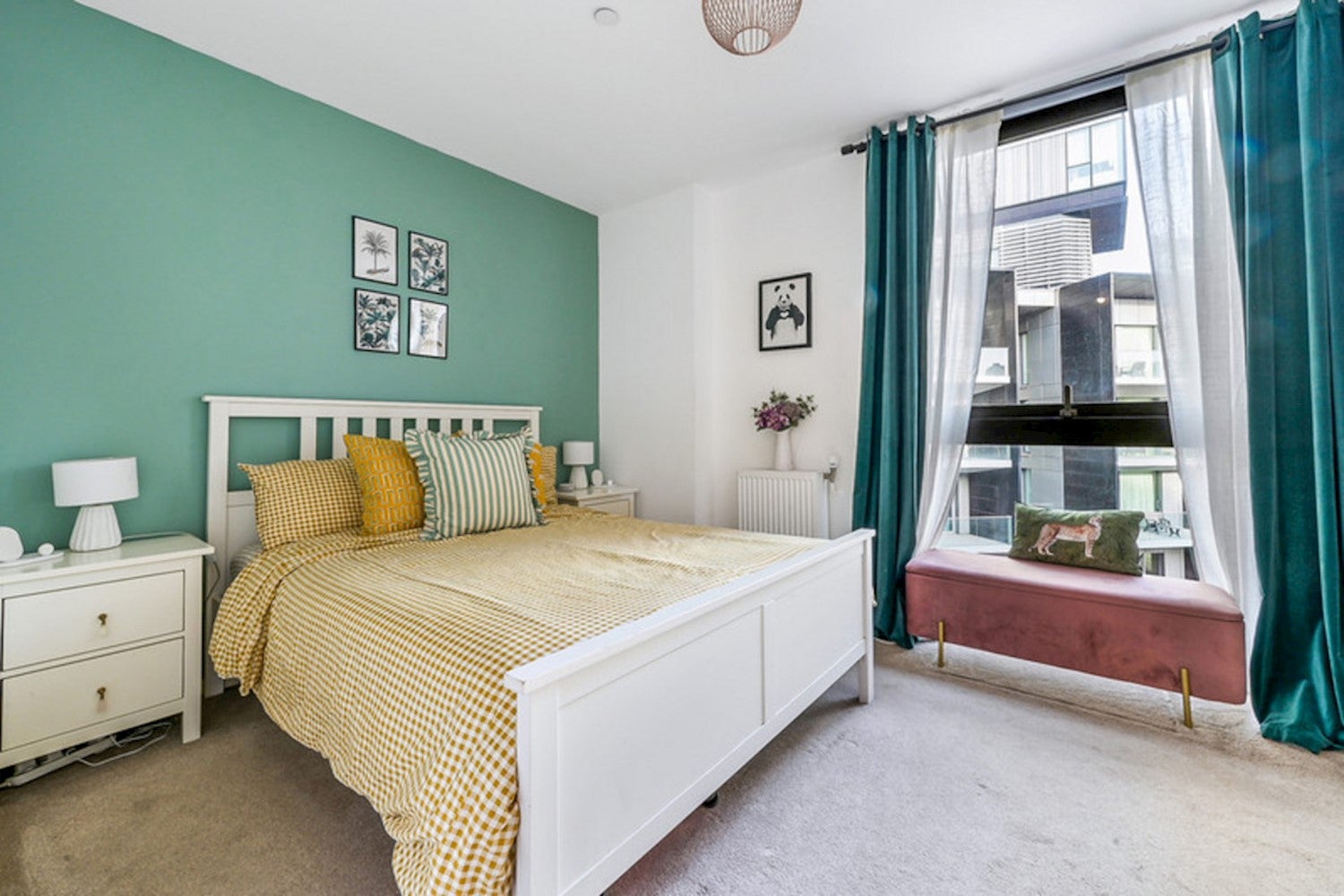 Flat Macclesfield Road in Greater London