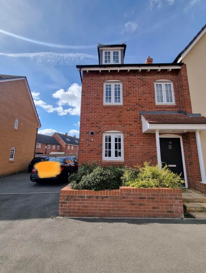 House Danegeld Avenue in Great Denham