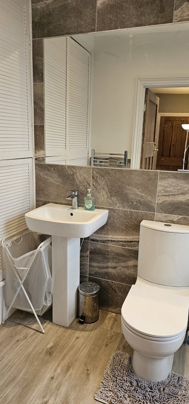 Room Mulberry Place in Greater London