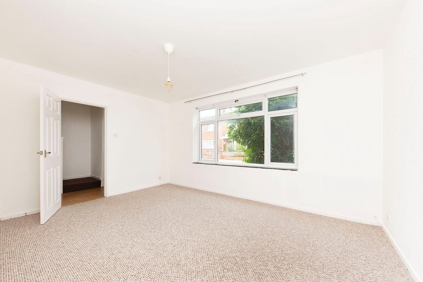 House Glentanner Way in Greater London
