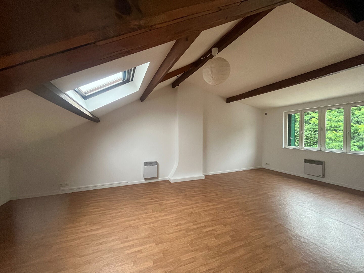 Appartement Allée Jacqueline Auriol à Saint-Cyr-l'École