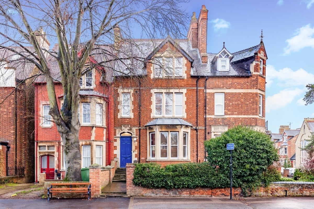 Flat Woodstock Road in Oxford