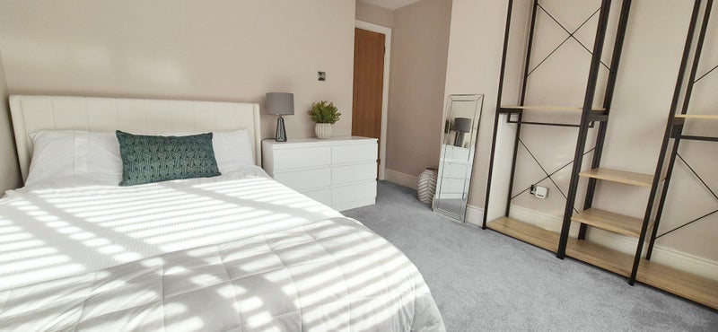 Room Harewood Road in Chelmsford