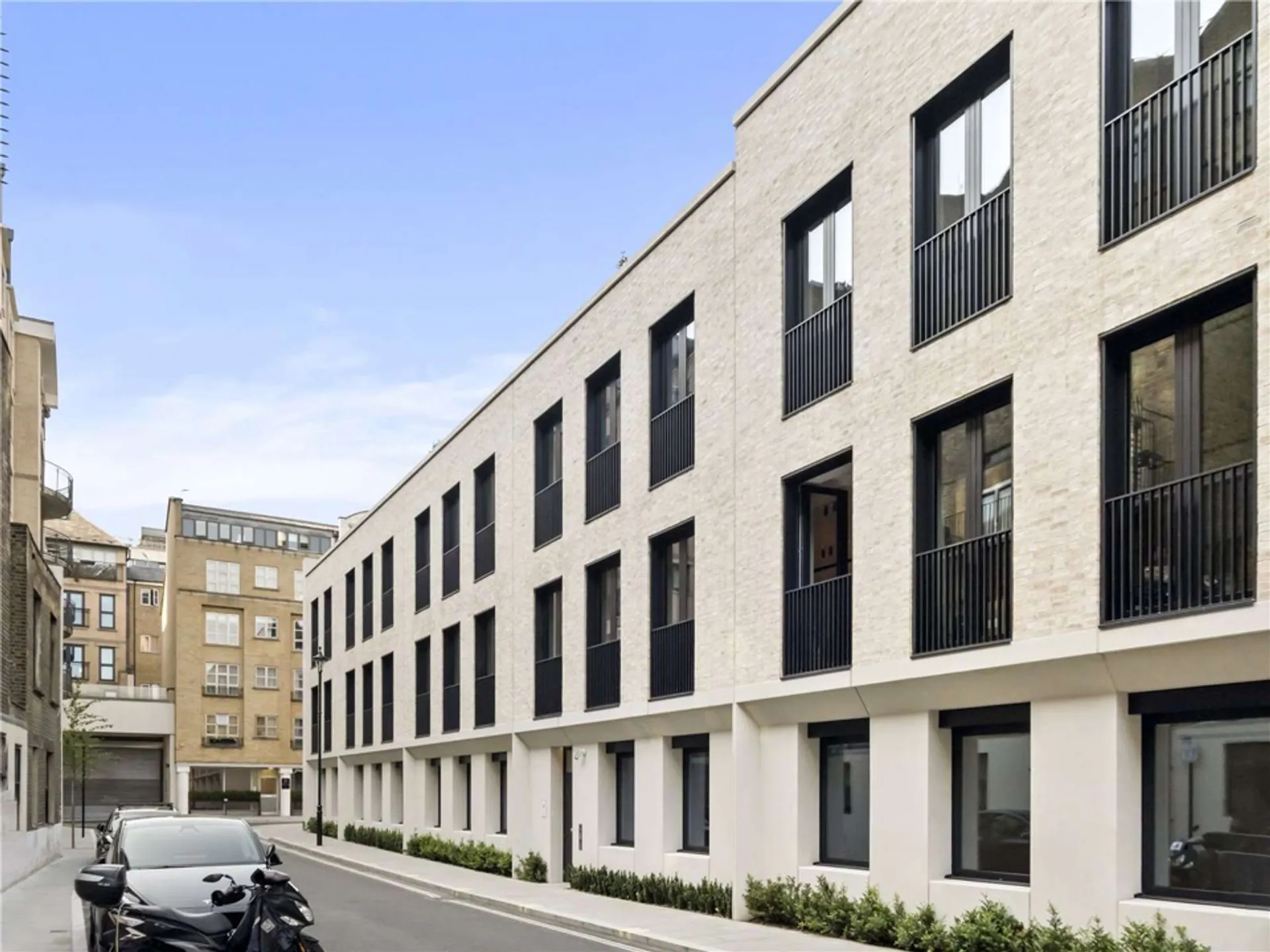 Flat Redan Place in City of Westminster