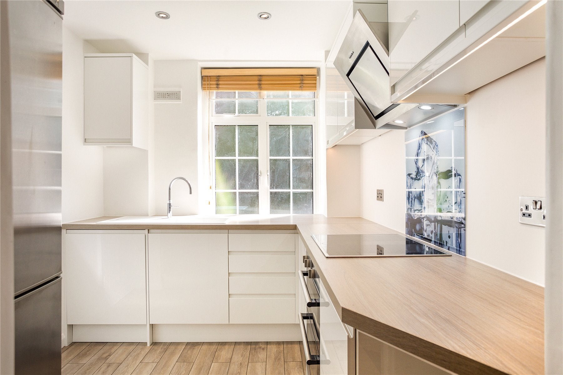 Flat Cheyne Walk in Greater London