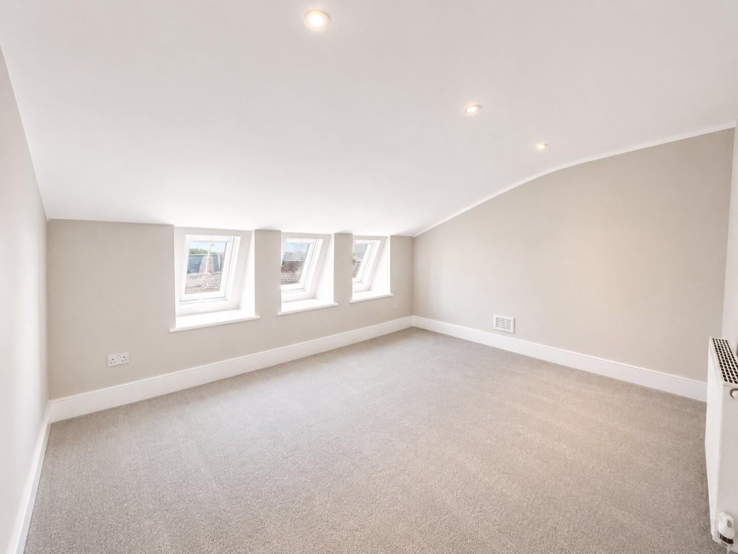 Flat Gipsy Hill in Greater London