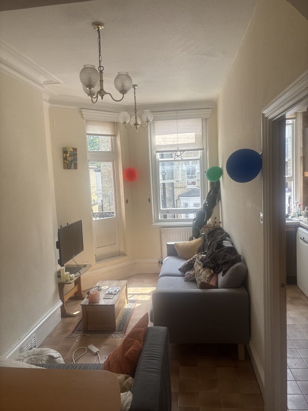 Room Edith Road in Greater London