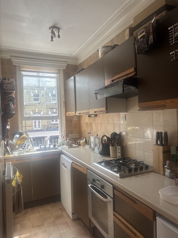 Room Edith Road in Greater London