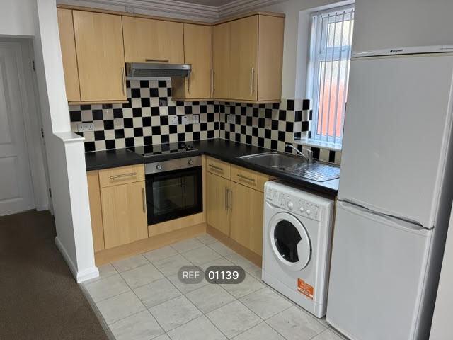 Flat Northfield Avenue in Hessle