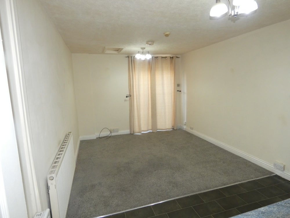 Flat St Chad's Road in Blackpool