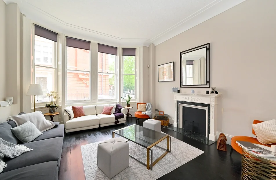 Flat Cadogan Square in Greater London