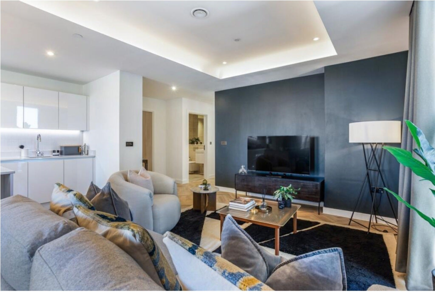 Flat Achillies Close in Greater London