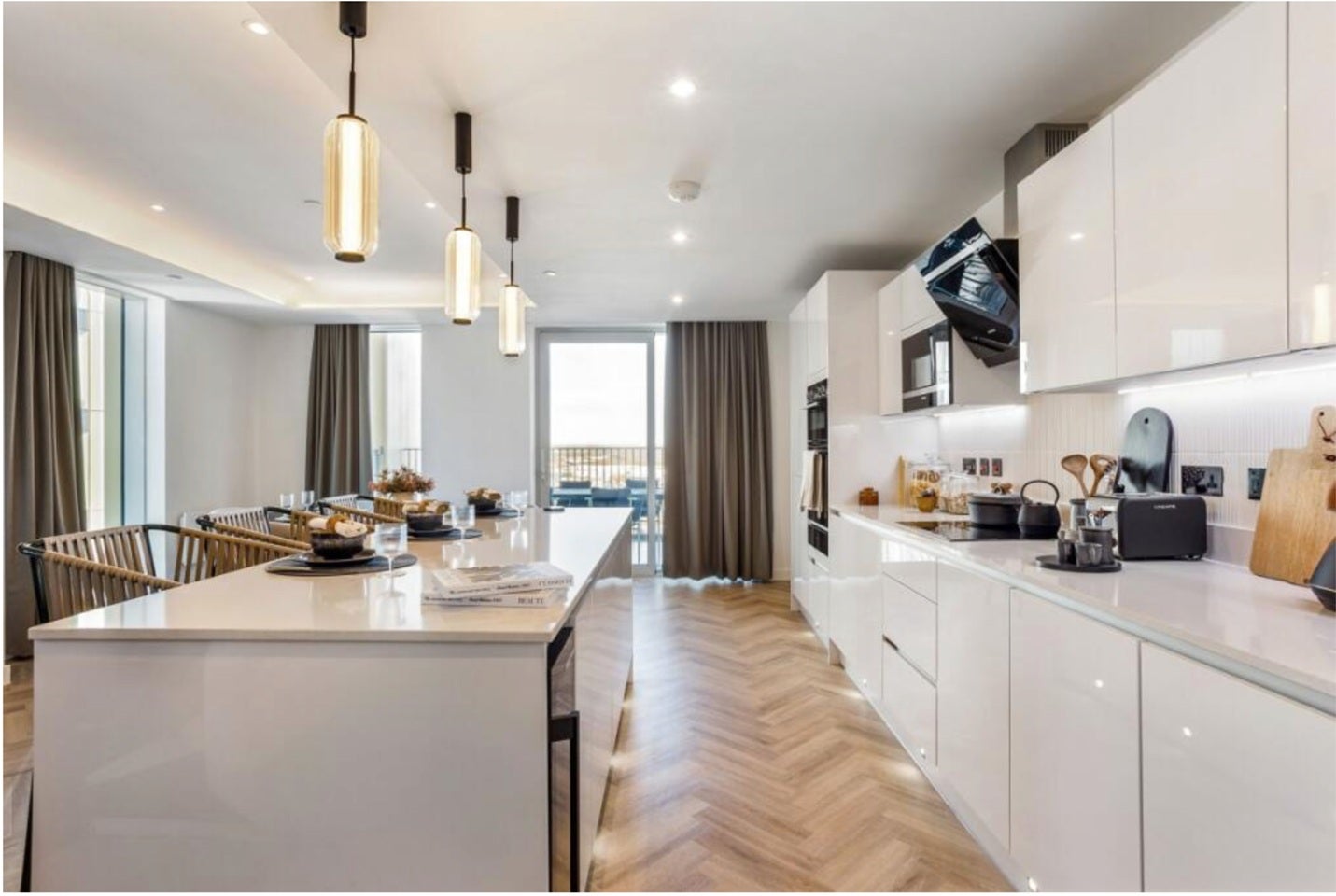 Flat Achillies Close in Greater London