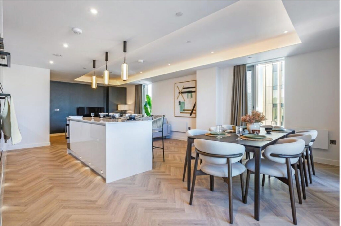 Flat Achillies Close in Greater London