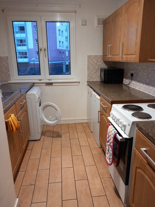 Room Royston Road in Glasgow