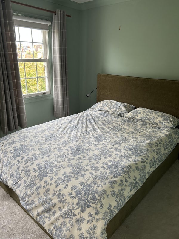 Room Caldwell Street in Greater London