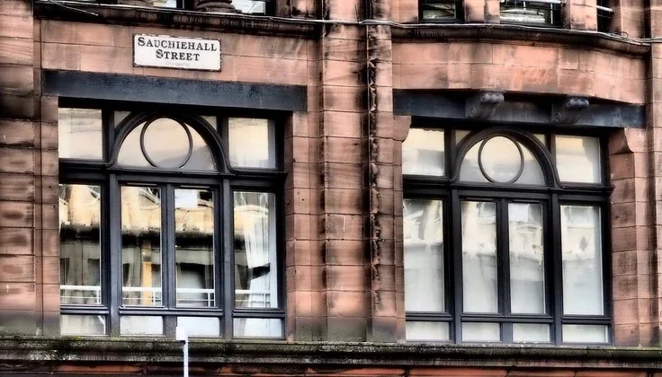 Flat Pitt Street in Glasgow