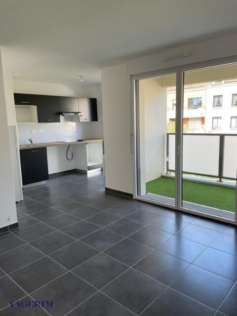 Appartement Rue la Fontaine la Reine à Touquin