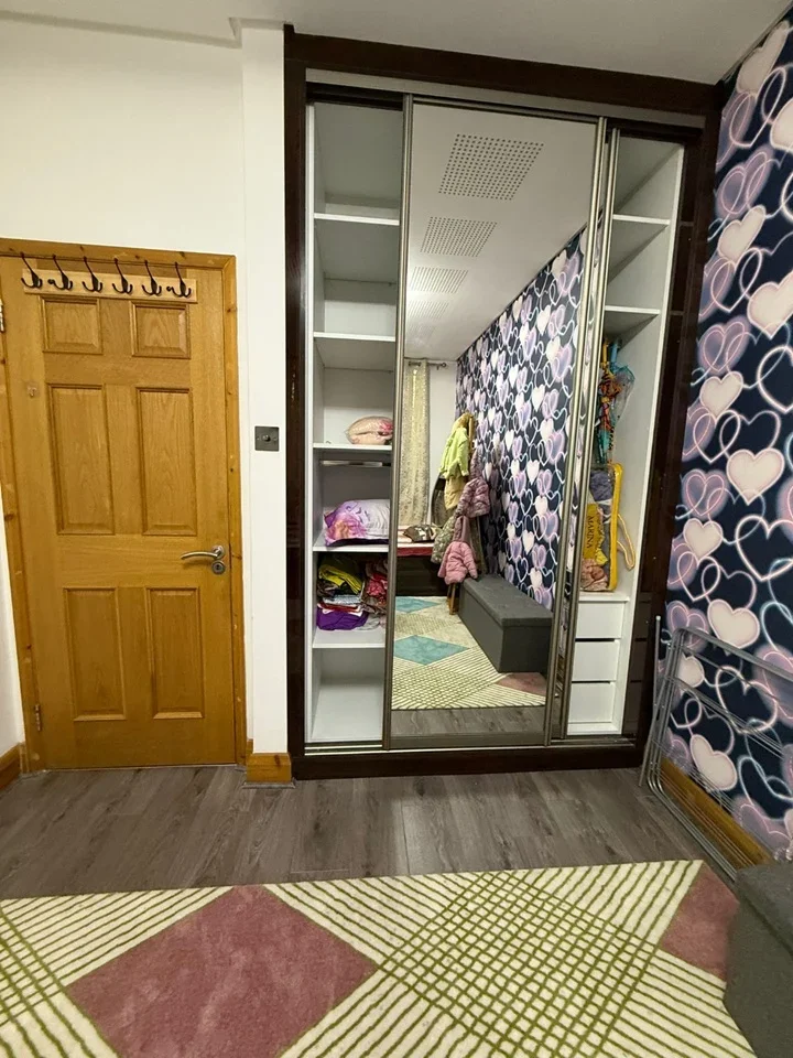 Room Lee Avenue in Greater London