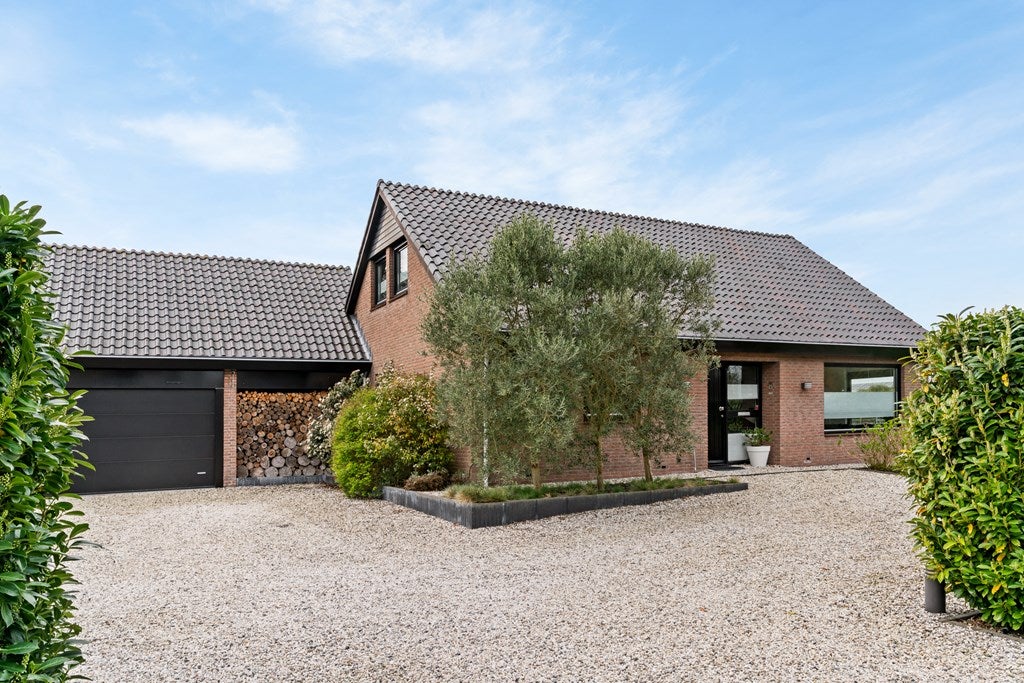 Aarbergerweg 8 in Rijsenhout