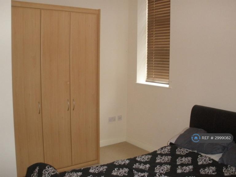 Flat Ockbrook Drive in Nottingham