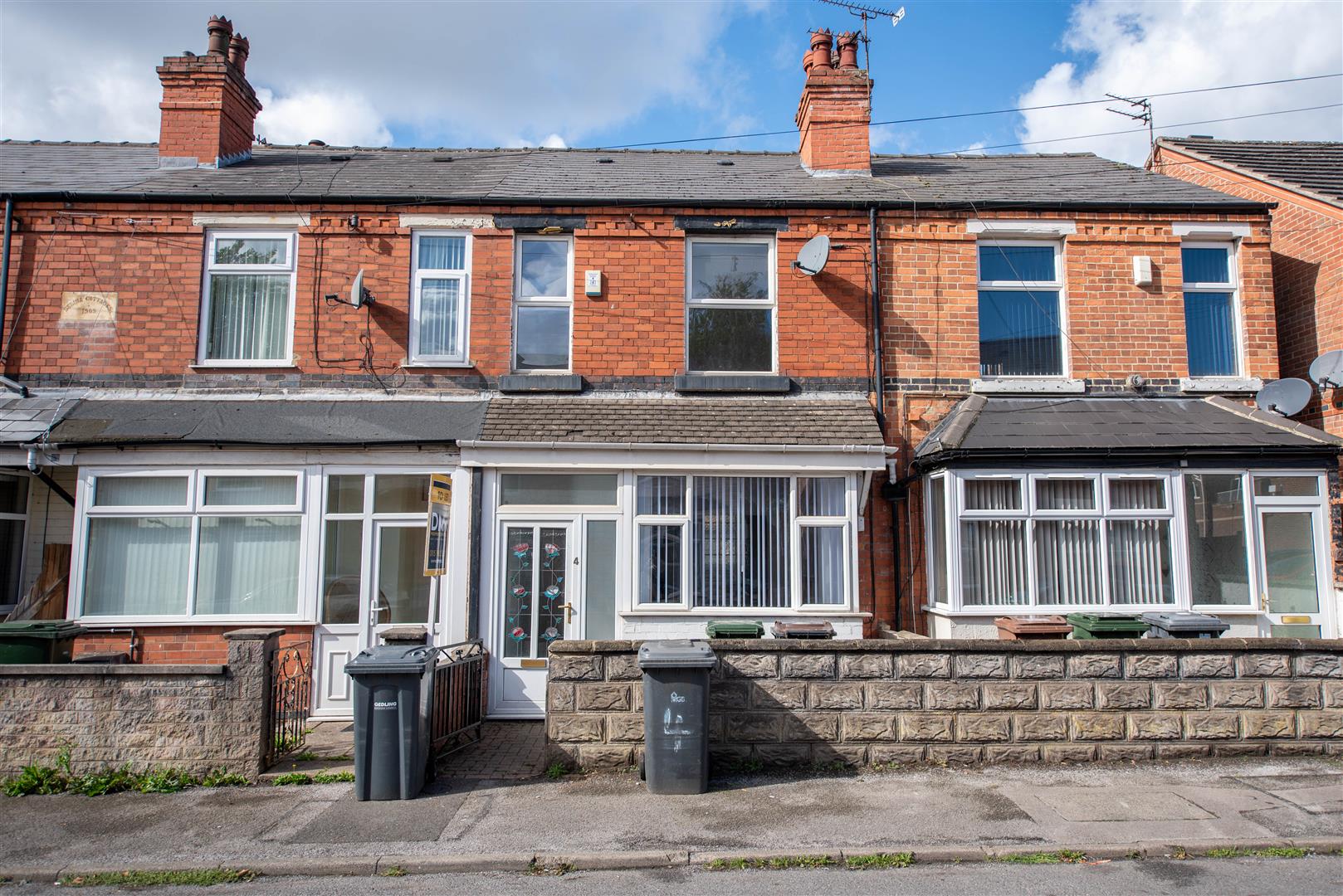 House Curzon Avenue in Gedling