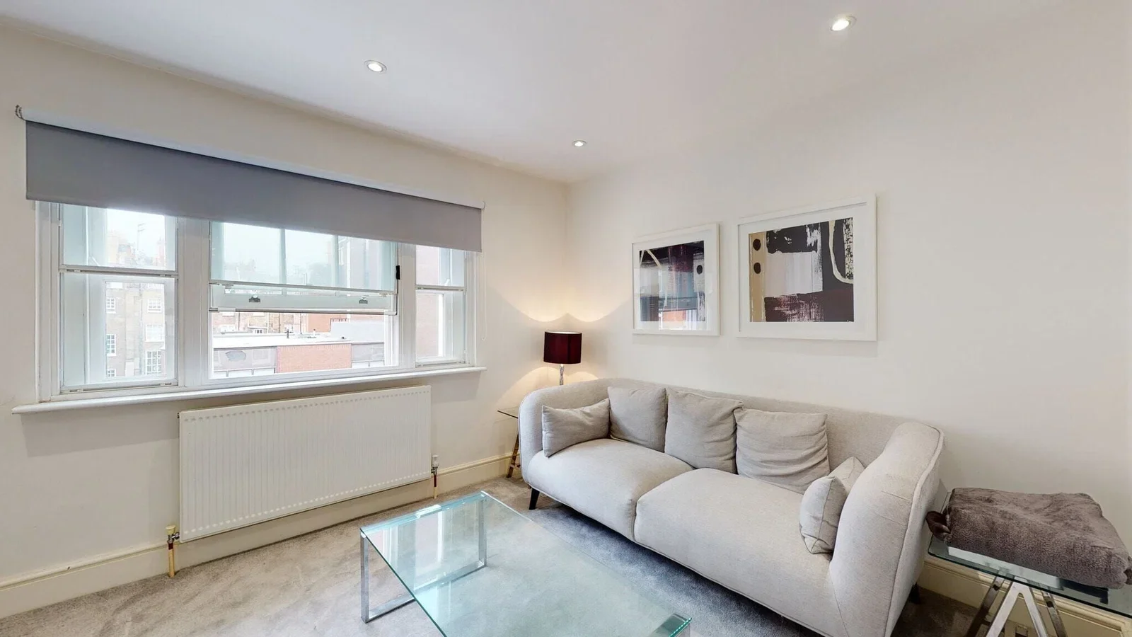 Flat Montagu Row in London