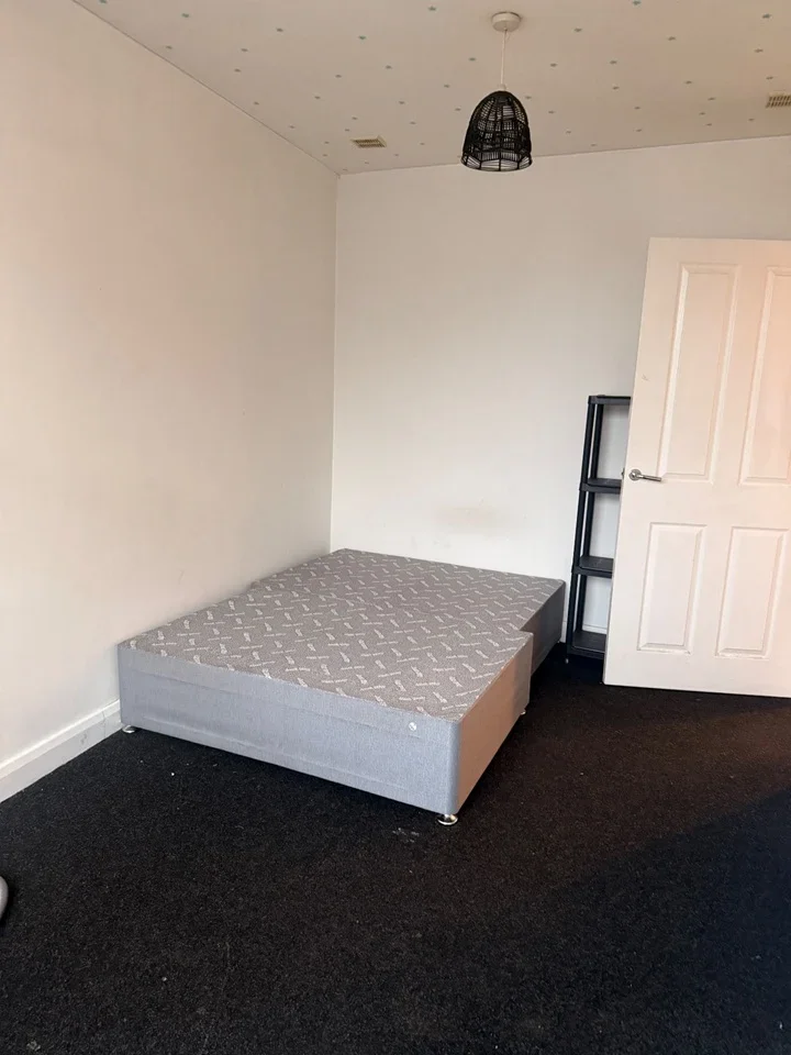 Flat Stuart Street in Luton