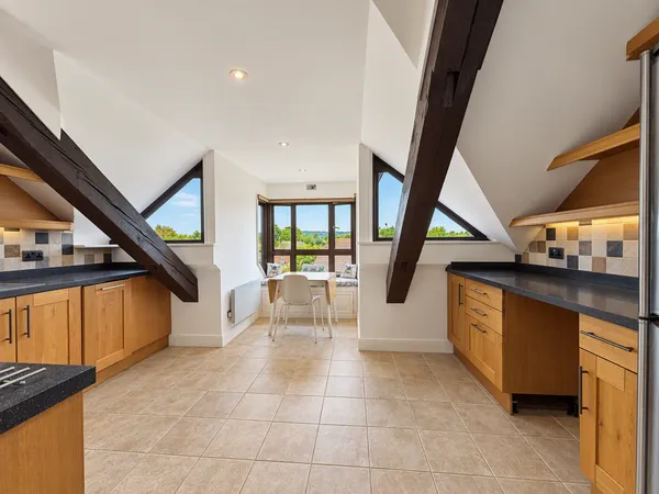 Flat Carpenters Lane in Tonbridge and Malling
