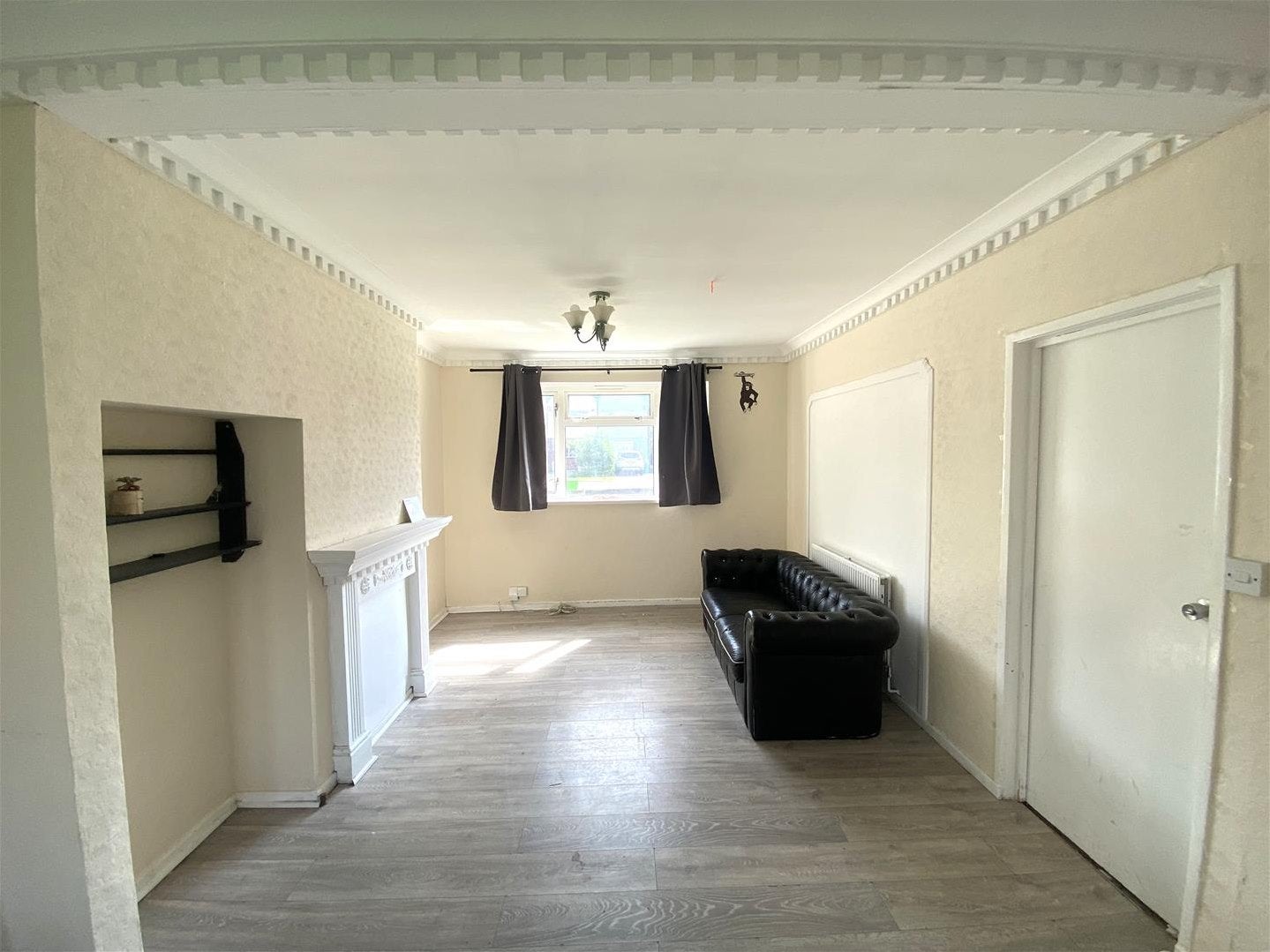House Heston Road in Greater London