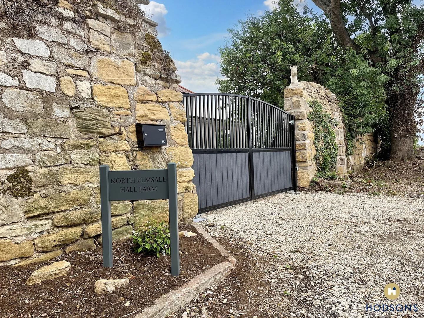 House Hall Lane in Wakefield
