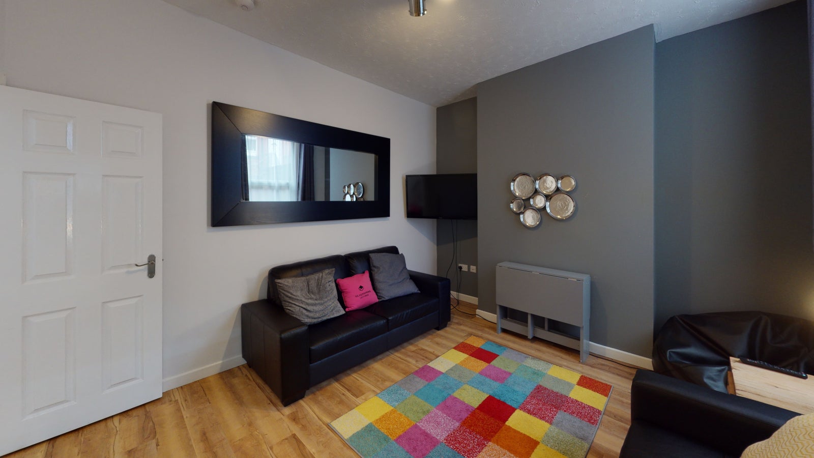 Room Burley Road in Leeds
